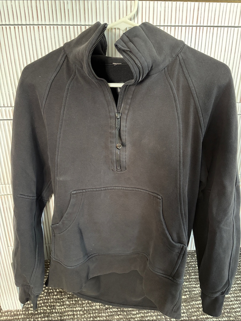 lululemon athletica Black Half-Zip Pullover Hoodie XS:small